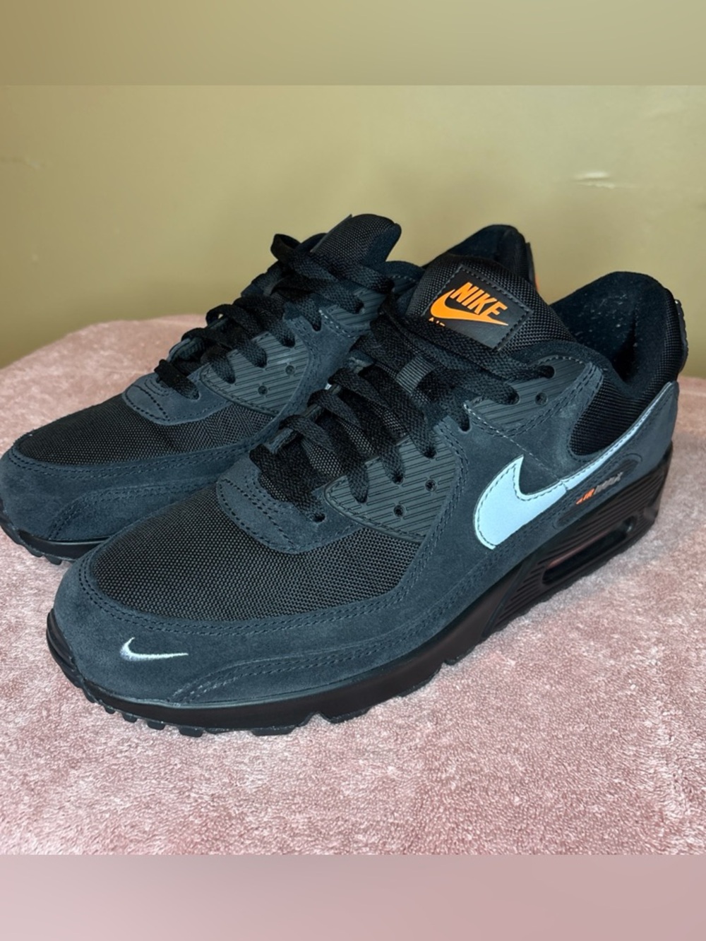 Nike Air Max 90 Black Metallic Cool Grey Orange DO6706-010 Men's Size 12